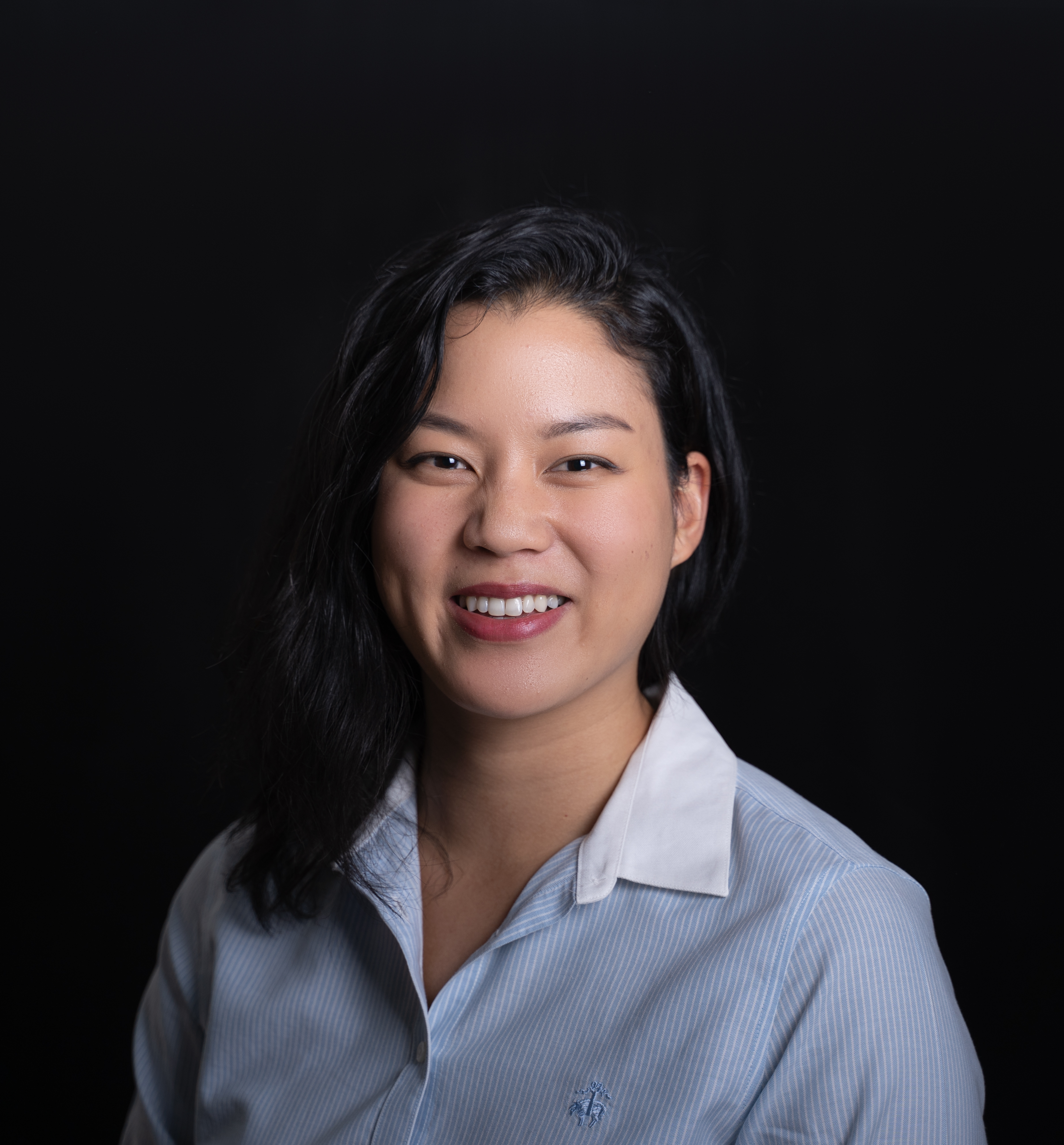 Catherine Lê smiling